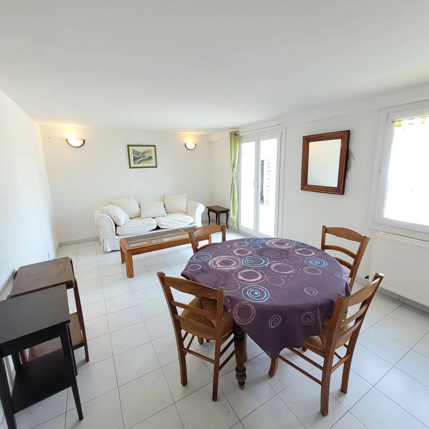 Location Appartement 3 pièces 73m² VENELLES 13770 - Photo 1