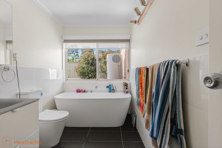 31 Phillipson Crescent, Calwell ACT 2905 - House For Rent | Domain - Photo 2