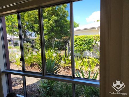 3 bed, 2 bath Unit - Photo 4