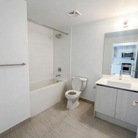 For Lease - 251 Manitoba Street Unit# 419, Toronto, Ontario - Photo 3
