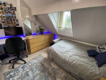 5 bedroom terraced house to rent - Photo 3