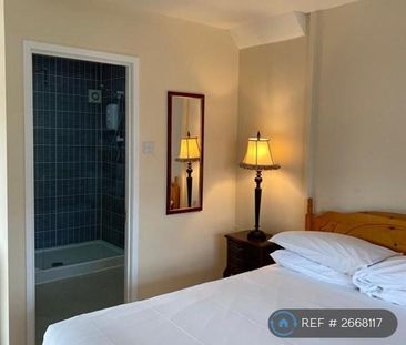 Studio to rent - Photo 2