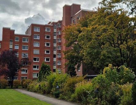 3-Zimmer-Wohnung mit Balkon und Tiefgarage in Hamburg-Stellingen - Foto 1