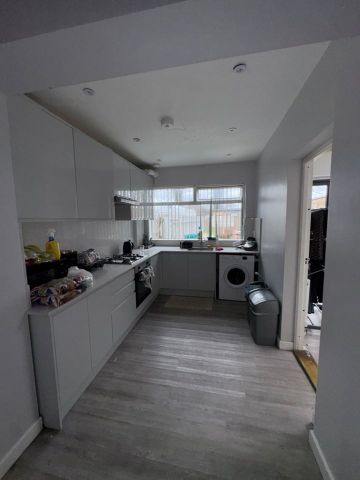 Room in a Shared House, Shelbourne Road, N17 - Photo 4