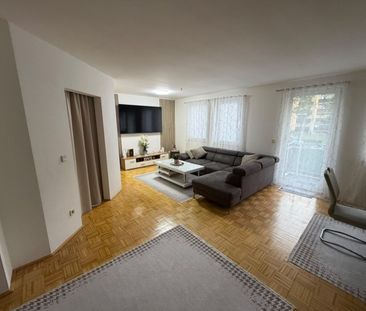 Schöne 2,5 Zimmer Wohnung in Villach - ruhige Lage mit Balkon und Carport - Foto 2