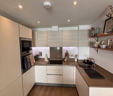 Room in a Shared Flat, East Hill, SW18 - Photo 4
