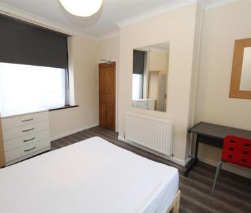 6 bedroom house to rent - Photo 4