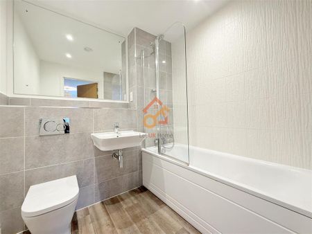 2 bedroom flat to rent - Photo 4