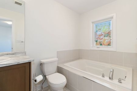 For Lease - 122 Granville Crescent, Haldimand, Ontario - Photo 2