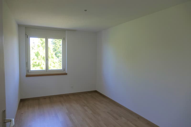 "FAMILIENWOHNUNG IN RUHIGER UMGEBUNG" - Photo 1