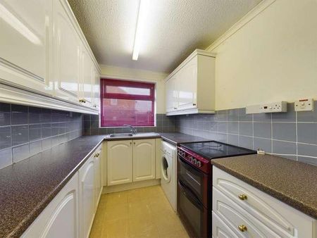 Lytham Drive, Cottingham, HU16 - Photo 4