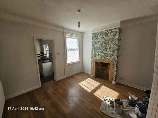3 bedroom terraced house to rent - Photo 1