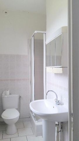 Location Appartement 1 pièce 26m² TOURS 37000 - Photo 2