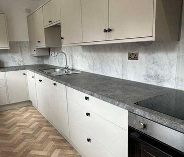 Arboretum View: En-suite Spare Rooms To Let, LN5 - Photo 2