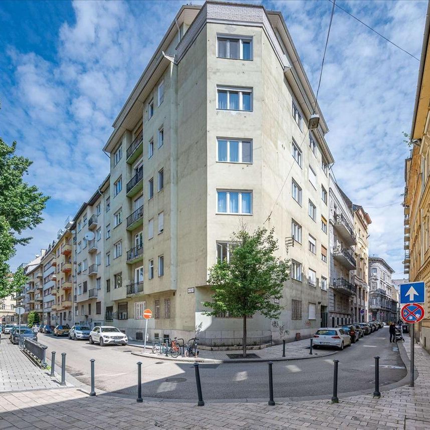 Kiadó felújított lakás - Budapest V. kerület - Fotó 1