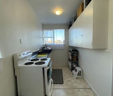 !! Charming 1BR Unit in GREENLANE !! - Photo 3