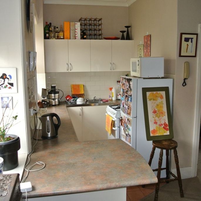 ONE BEDROOM UNIT CLOSE TO NSW UNI, AND CITY - Photo 1