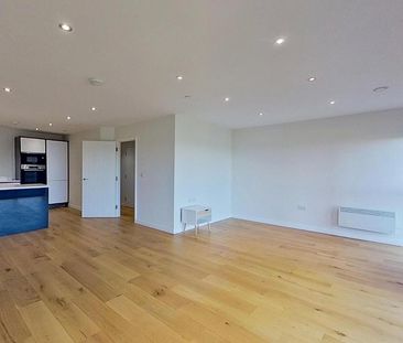 3 bedroom flat to rent - Photo 1