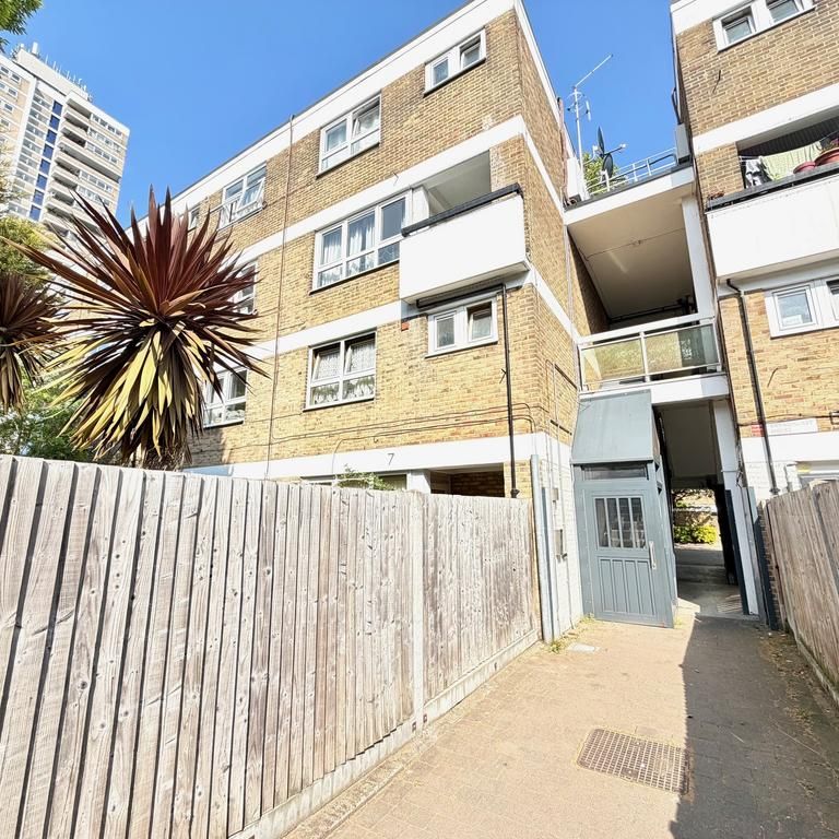 3 bedroom maisonette to rent - Photo 1