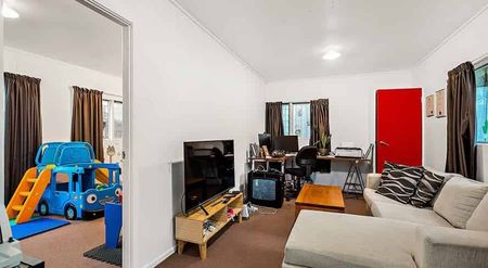 Massey, 4 bedrooms - Photo 2