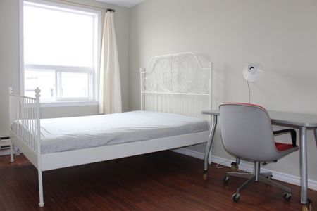 For Lease - 1483 Eglinton Avenue Unit# Apt 1, Toronto, Ontario - Photo 5