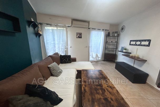 Location Appartement 2 pièces 45m² HYERES 83400 - Photo 1