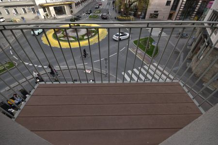 "ANDRÄVIERTEL - Stilvoll Wohnen in sanierter 3 Zimmer Altbauwohnung mit Stadtblick" - Photo 2