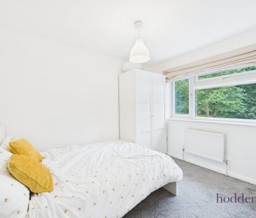 4 bedroom semi-detached house to rent - Photo 6