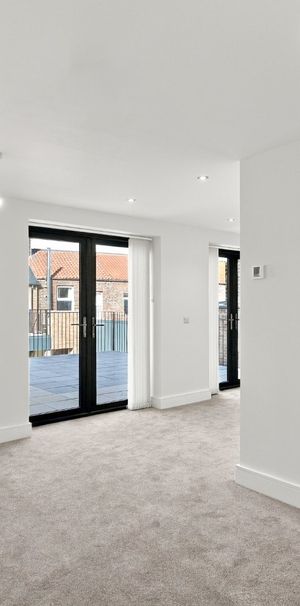 4 bedroom house to rent - Photo 1