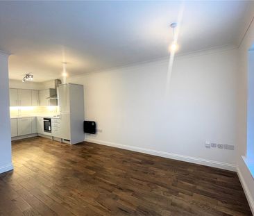 Dorchester Court, 283 London Road, Camberley, GU15 - Photo 3