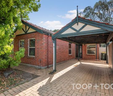 Courtyard Home Adjacent Linear Park. - Photo 3