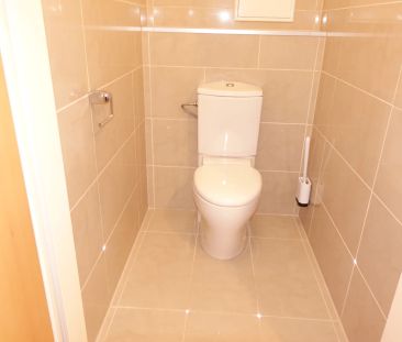 Große, sehr schöne 2 Zimmer Neubauwohnung - zwischen Matzleinsdorfe... - Photo 2