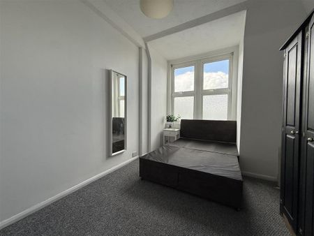 5 bedroom maisonette to rent - Photo 3