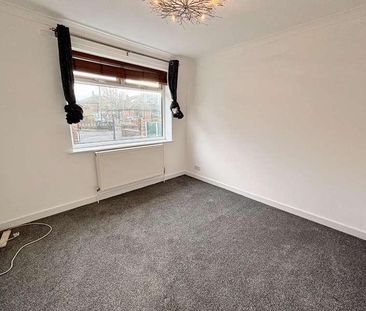 Lynmouth Close, Radcliffe, Manchester, M26 - Photo 3