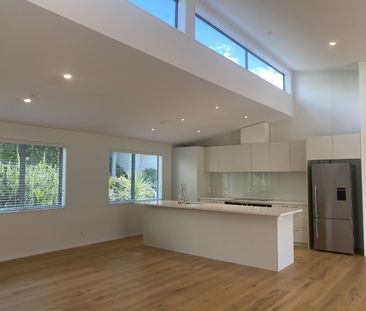 Modern Family Home - Photo 1