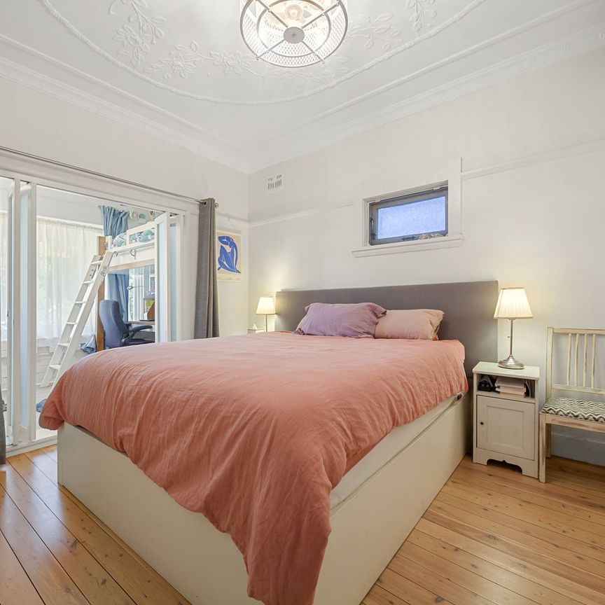 1/11 Balfour Road, Rose Bay. - Photo 1