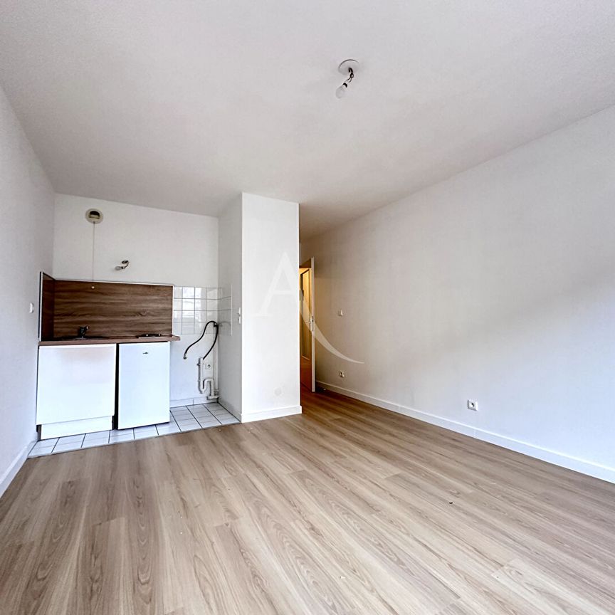 Location Appartement 1 pièce 24m² - Photo 1