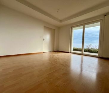 Wohnen mit schöner Aussicht in Leubringen ! - Photo 1