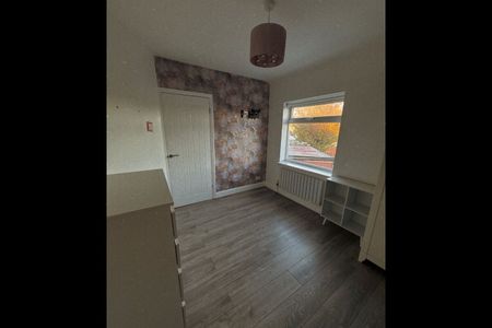 3 Bed Semi-Detached House, Burnie Avenue, L20 - Photo 3
