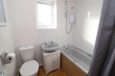 Seymour Court, Trowbridge, BA14 - Photo 3