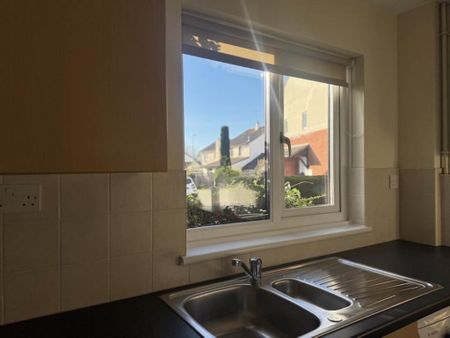 3 bedroom detached house to rent - Photo 4