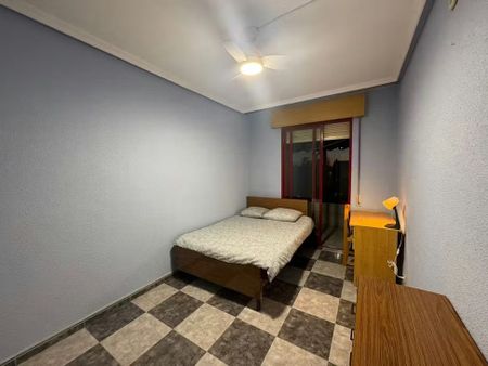 Calle del Cabo Machichaco, Madrid, Community of Madrid 28053 - Foto 3