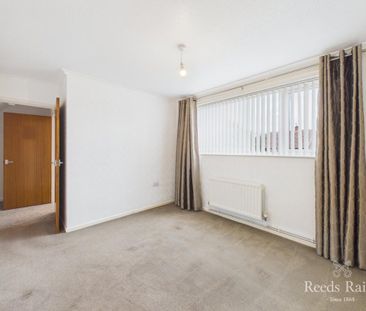 3 bedroom terraced house to rent - Photo 3
