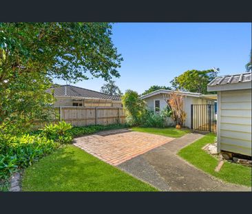 7 SCHILLING AVENUE, Southport, Qld 4215 - Photo 2