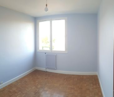 A LOUER - BOURGES - T3 DE 63.57M² avec garage, cave et balcon - Photo 2
