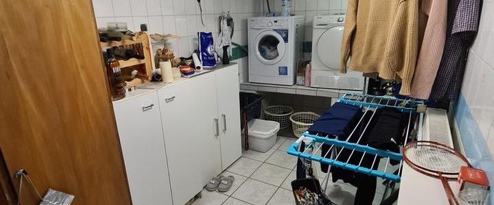 Charmante 2,5-Zimmer Wohnung im EG mit Wintergarten, Garten, Garage/Lagerhalle & vielen Extras! - Photo 1