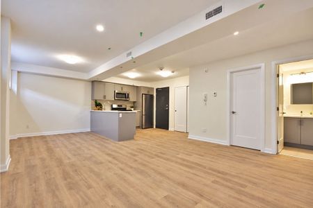 For Lease - 351 Croydon Avenue Unit# 001, Britannia - Lincoln Heights and Area, Ontario - Photo 4