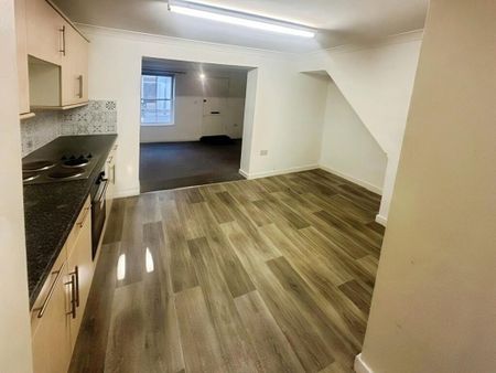 3 bedroom terraced house to rent - Photo 3