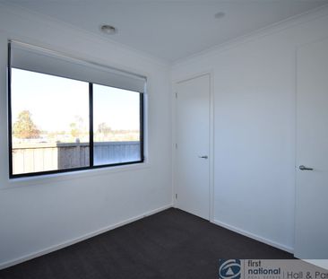 8 Abbeyard Drive, Clyde - Photo 6