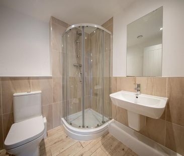 2 bedroom flat to rent - Photo 3